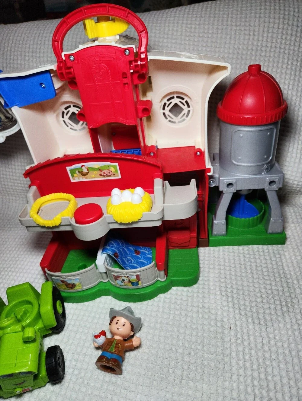 Fisher-Price Little People Barn Playset - With Wiggle Tractor And 5 Figures